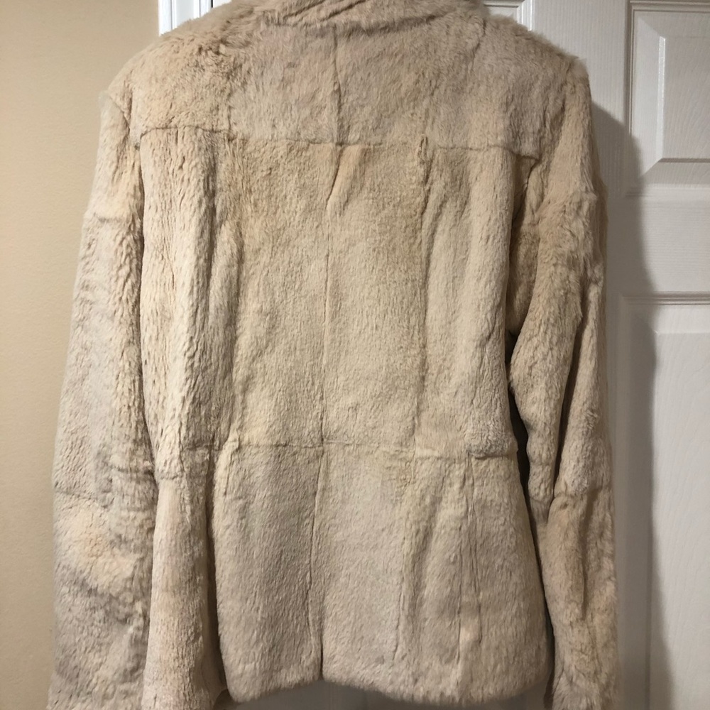 Andrew Marc Women’s L Sheared Rabbit Coat. - image 5